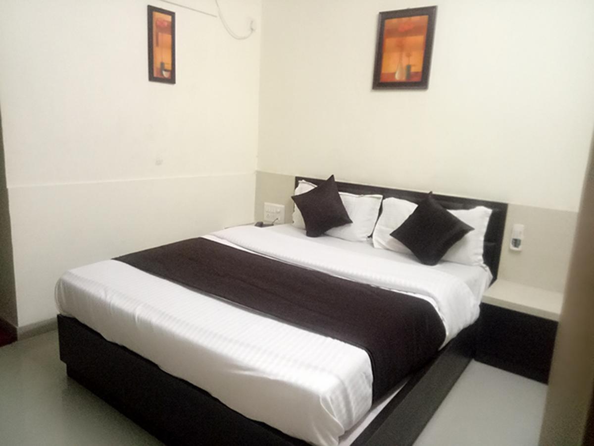 Hotel Gopi Palace Ahmedabad