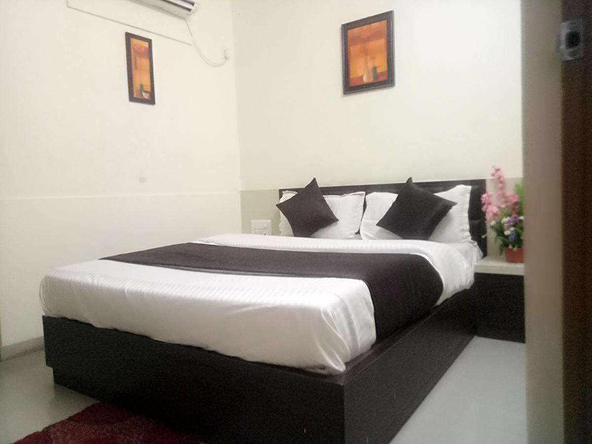 Hotel Gopi Palace