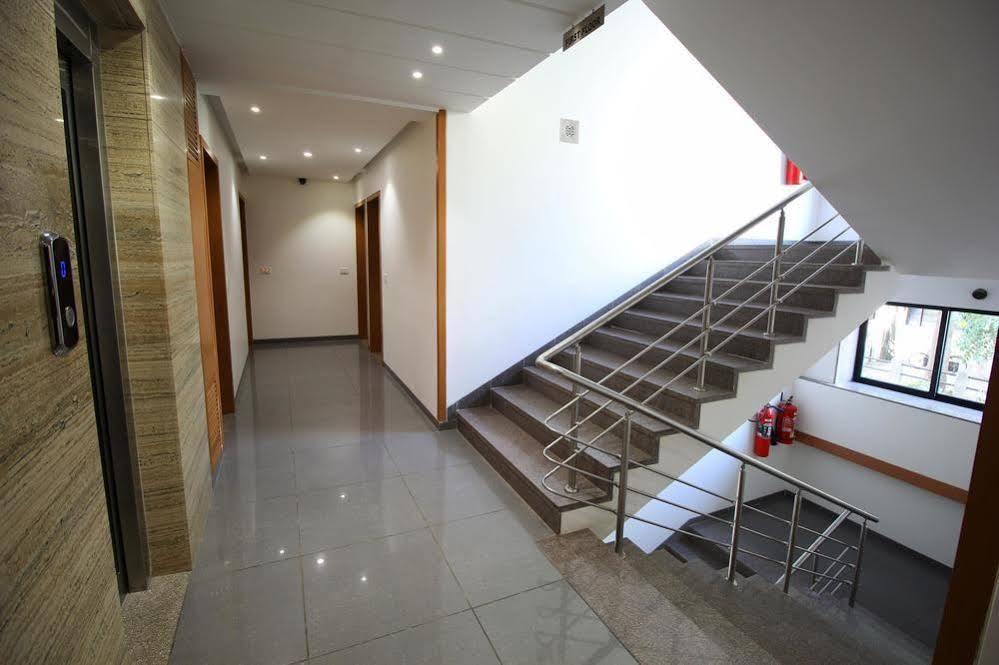 Hotel Oyo Premium Gandhi Ashram Road Ii 3*