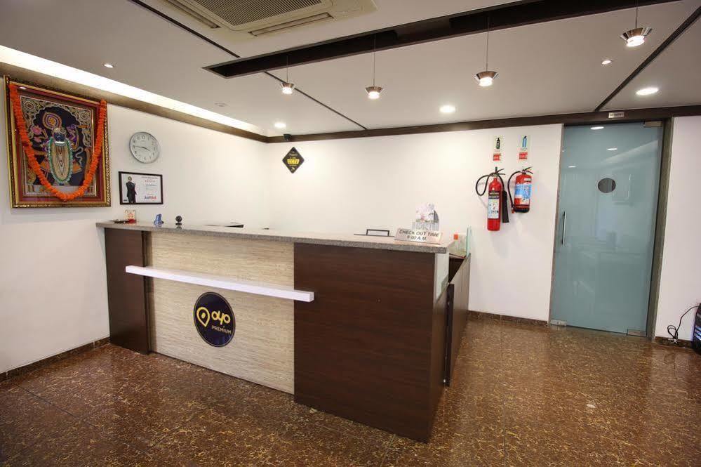 Oyo Premium Gandhi Ashram Road Ii Hotel 3*