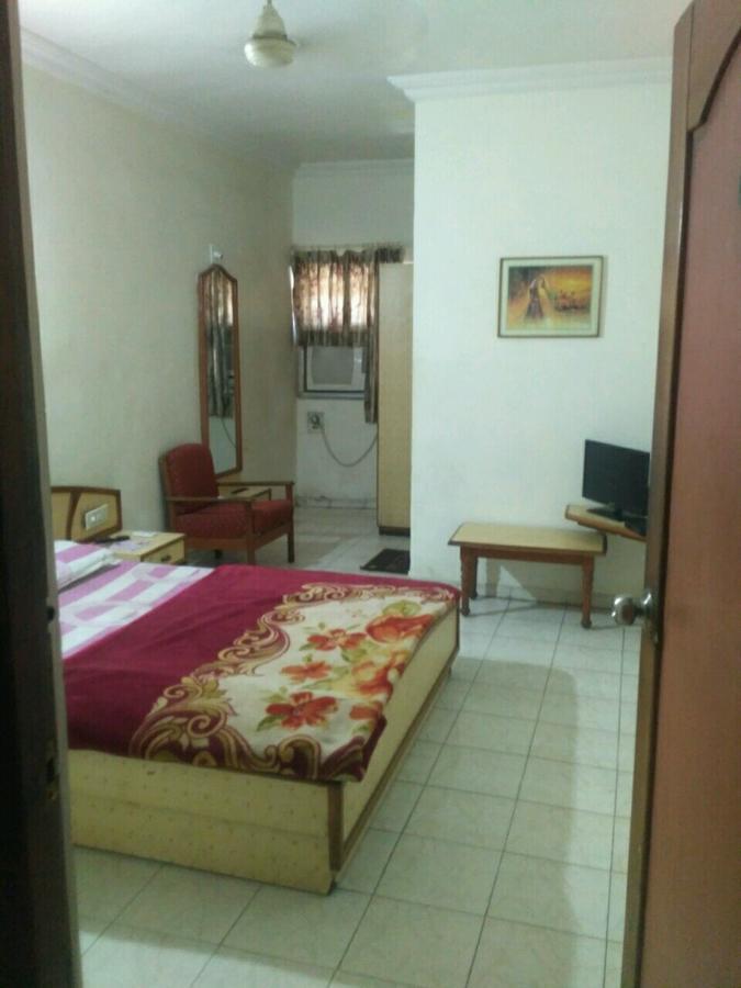 Rajshree * Ahmedabad