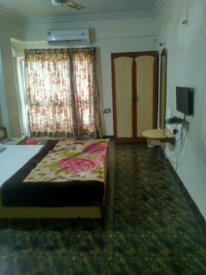 Hotel Rajshree *