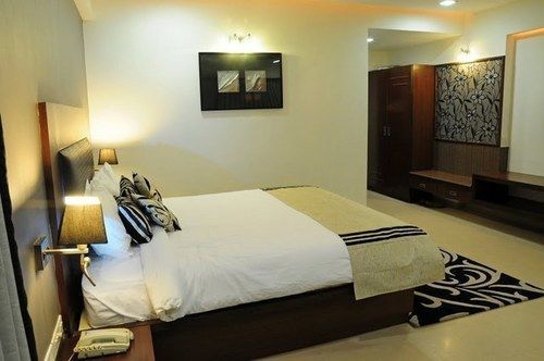 Hotel Sg Road 3*