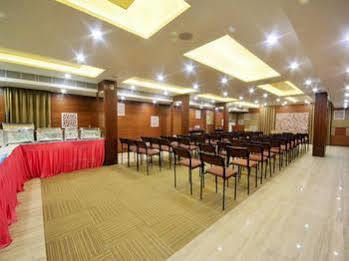 Oyo 3763 Naeeka 3* Ahmedabad