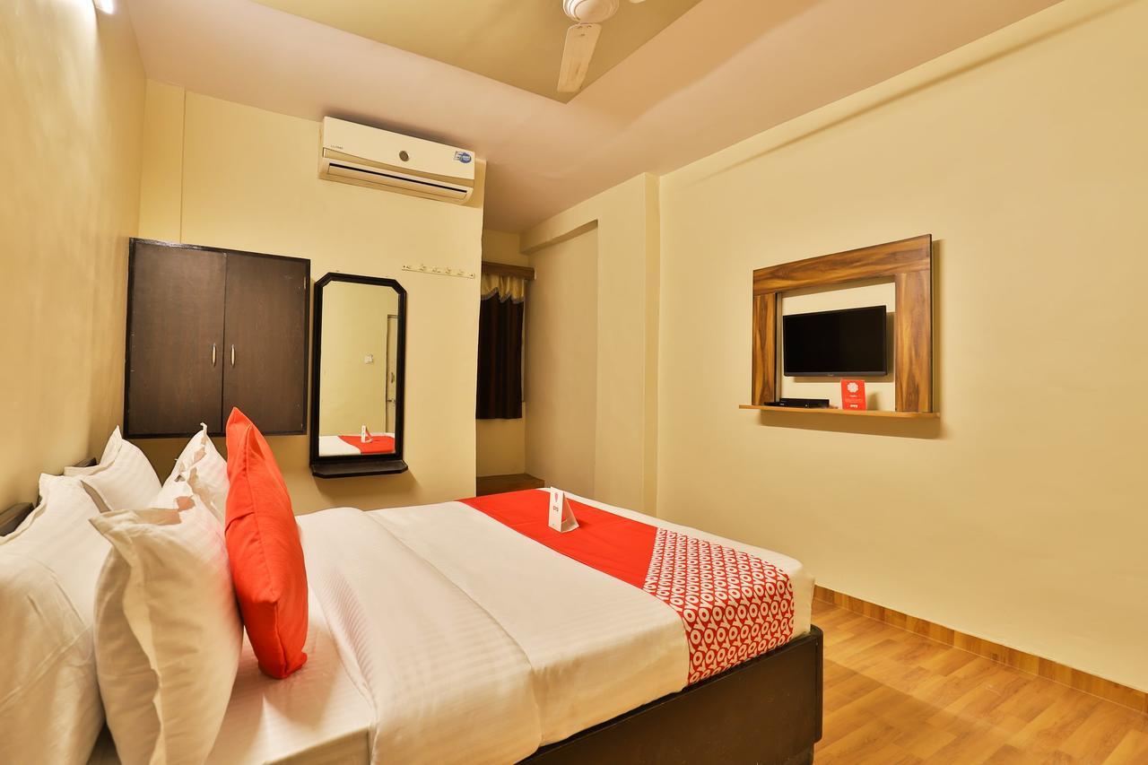Oyo 11427 Kalyan 3* Ahmedabad