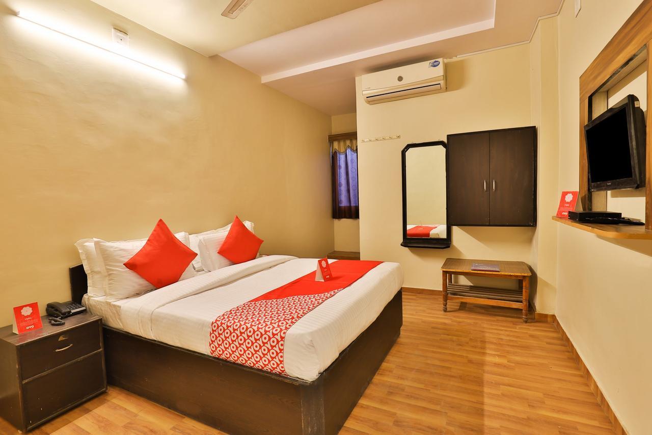 Oyo 11427 Kalyan 3* Ahmedabad