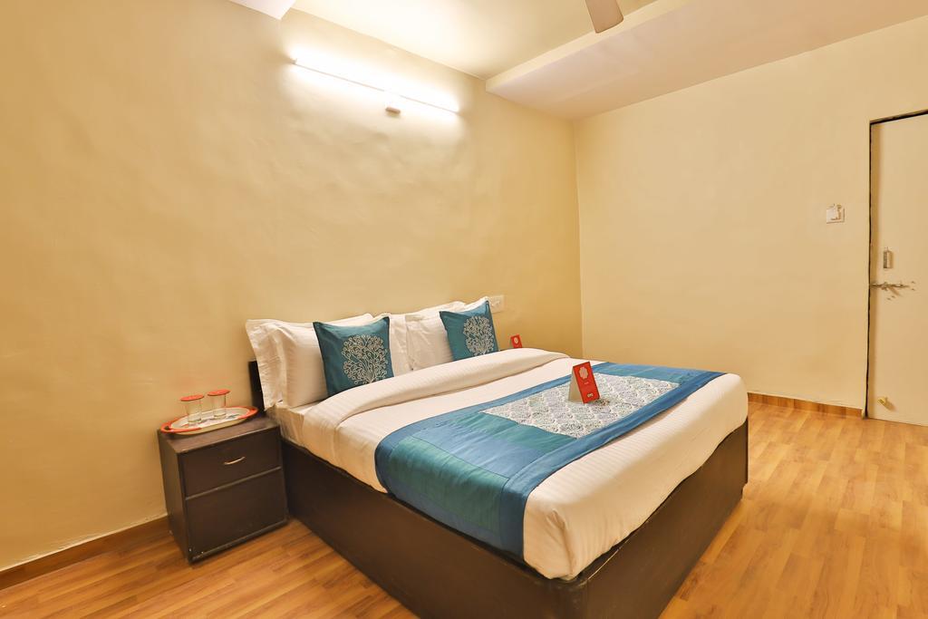 Hotel Oyo 11427 Kalyan 3*