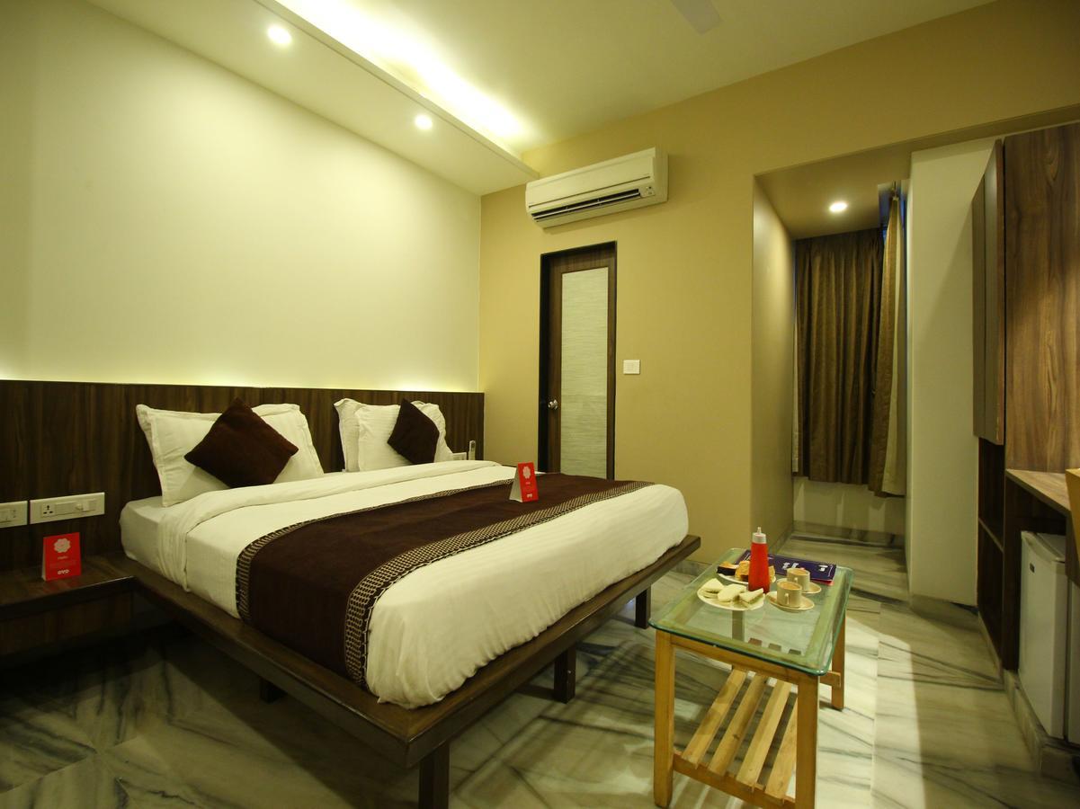 Hotel Oyo Flagship 312 Near Ashram Road 3*