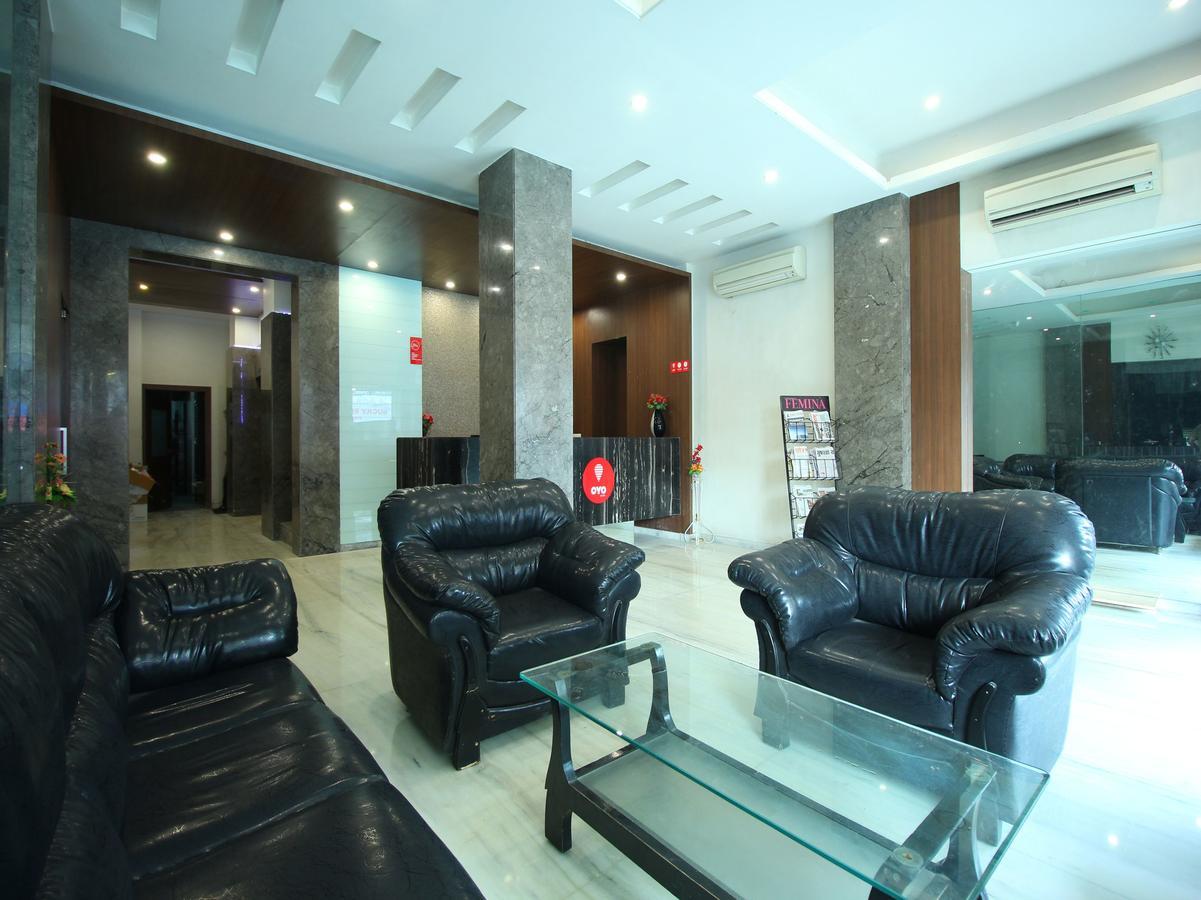 Hotel Oyo Flagship 312 Near Ashram Road 3*