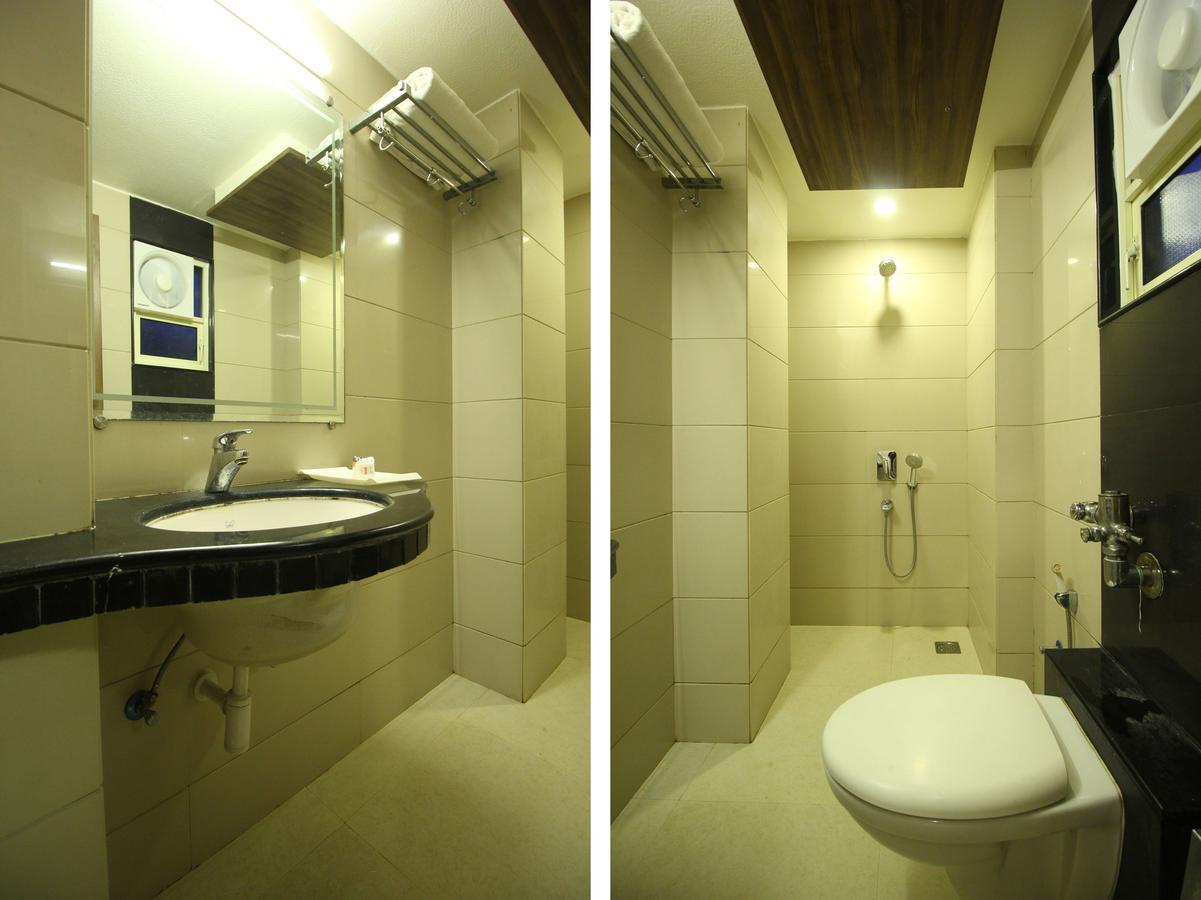 Hotel Oyo Flagship 312 Near Ashram Road 3*