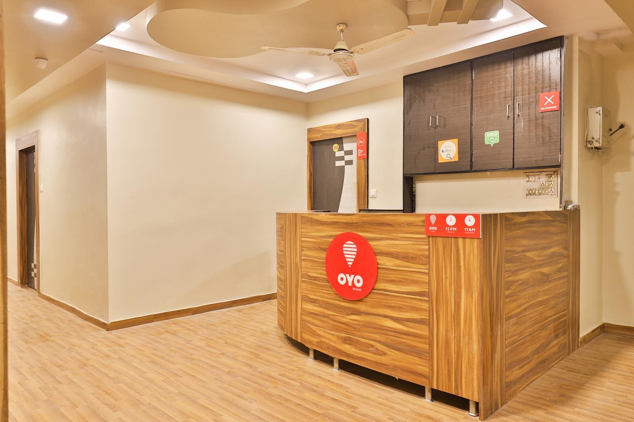 Hotel Oyo 11427 Kalyan 3*