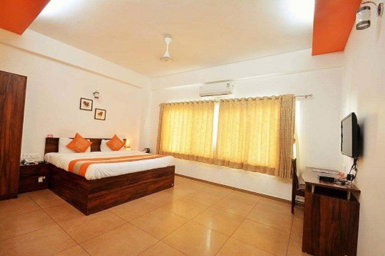 Apartment 10 Blossoms Serviced Navrangpura *