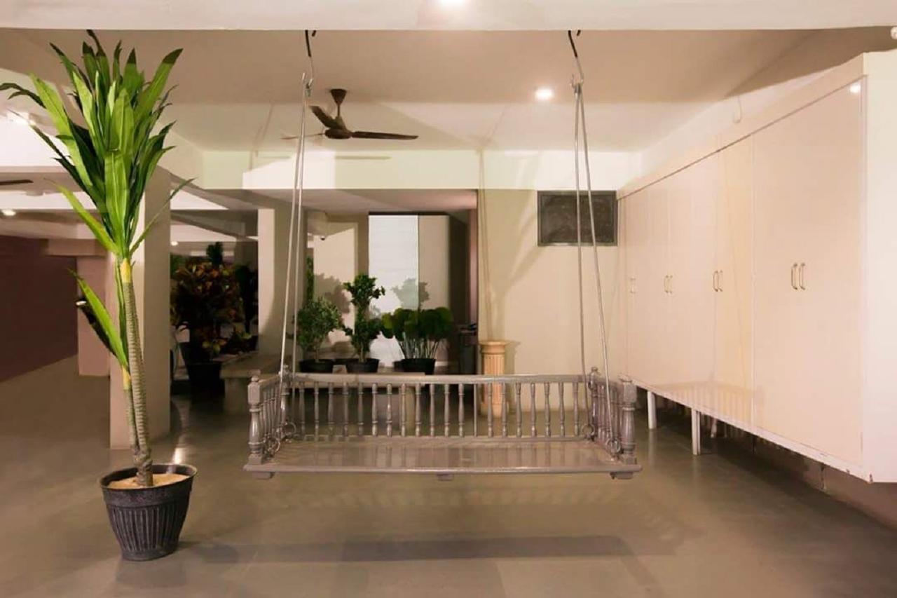 10 Blossoms Serviced Navrangpura * Ahmedabad