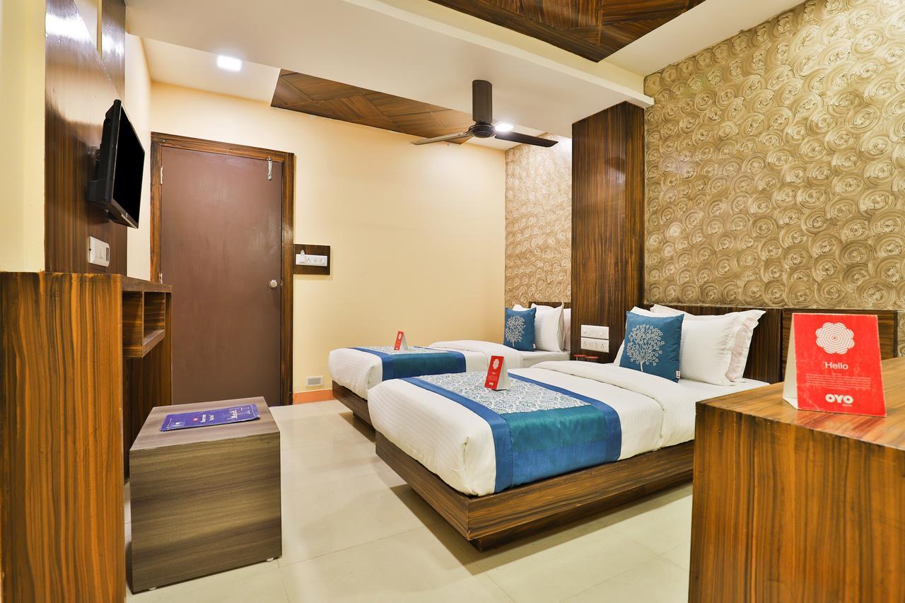 Hotel Oyo 12196 Mayur Park Residency
