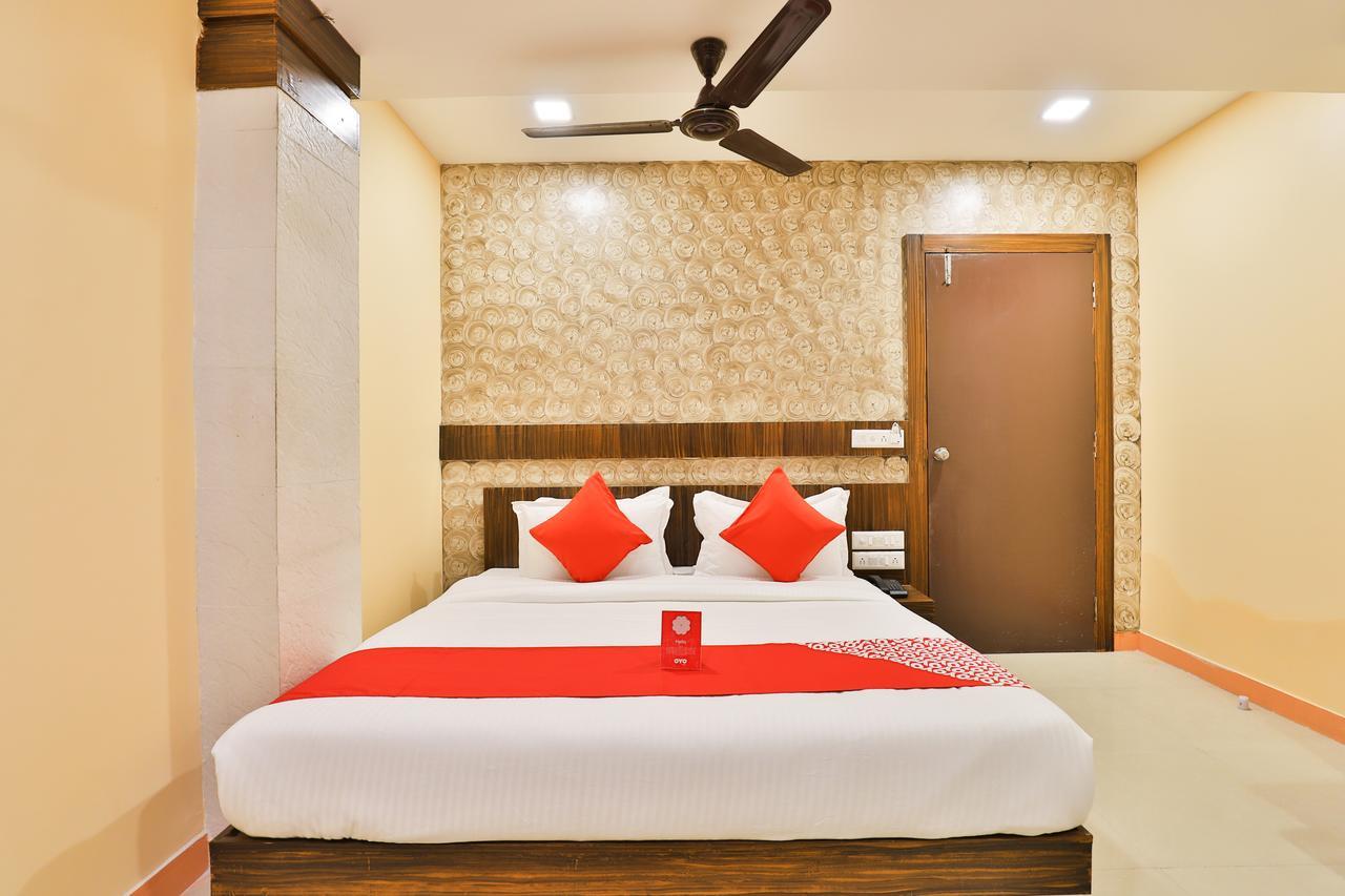 Hotel Oyo 12196 Mayur Park Residency 3*