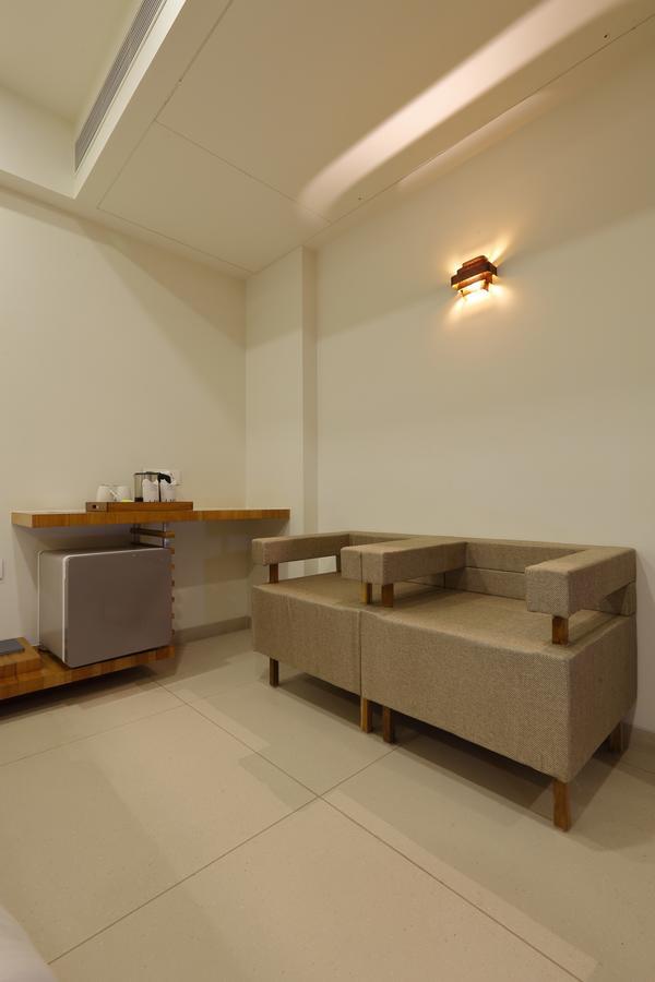 Hotel 440, A Serene