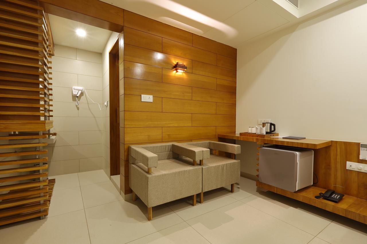 Hotel 440, A Serene