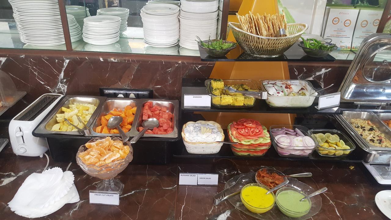 Hotel Super Armoise Ahmedabad