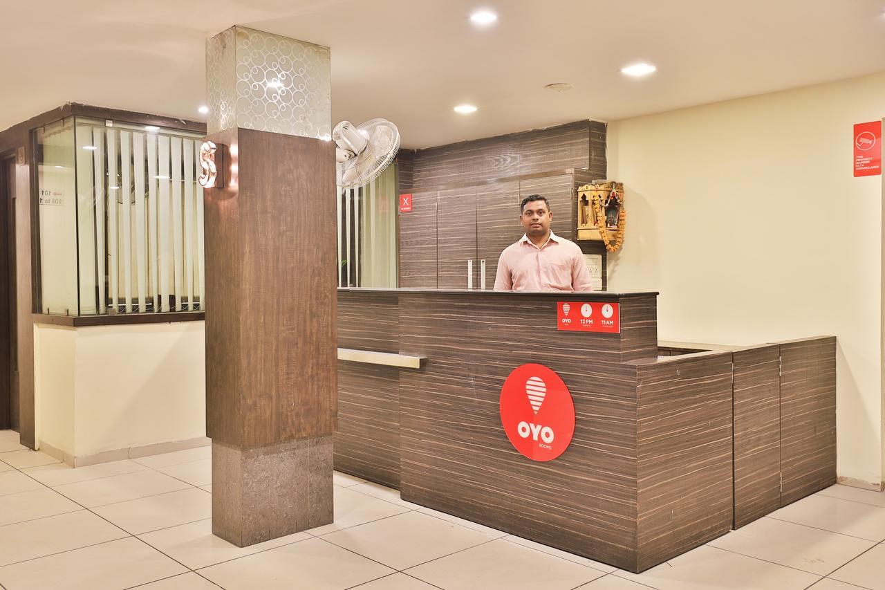 Oyo 11491 Santro Hotel Ahmedabad