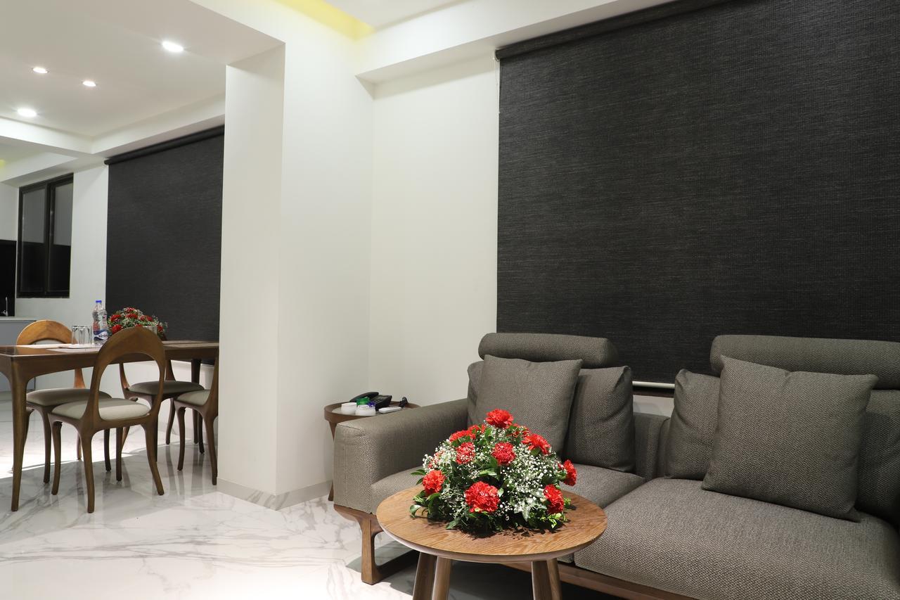 Ebony Residency 4*