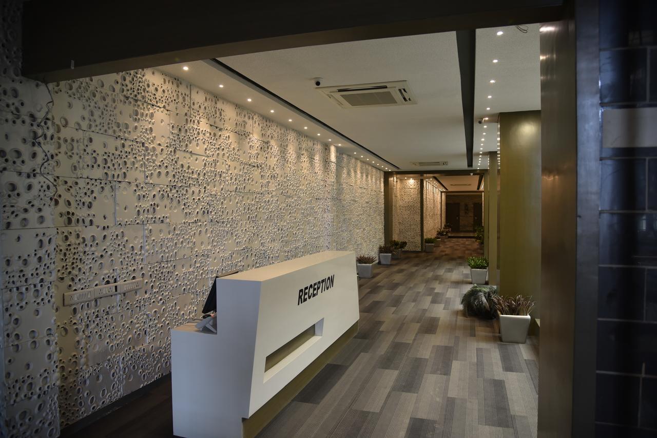 Tribecca Select 3* Ahmedabad