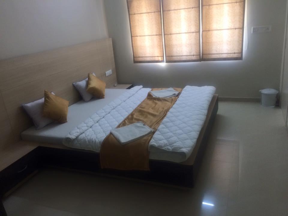 Hotel Corporate Residency 3*