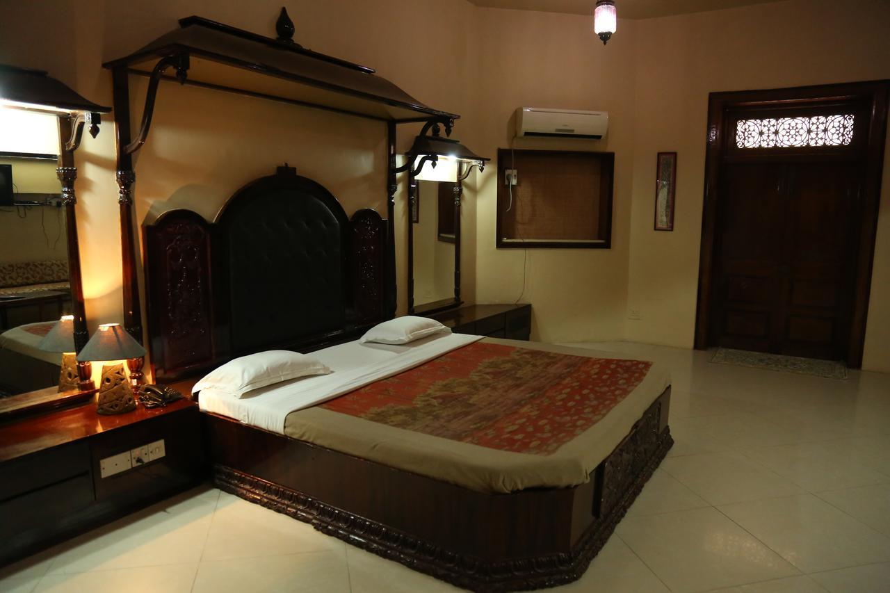 Siddhartha Palace Hotel 3*