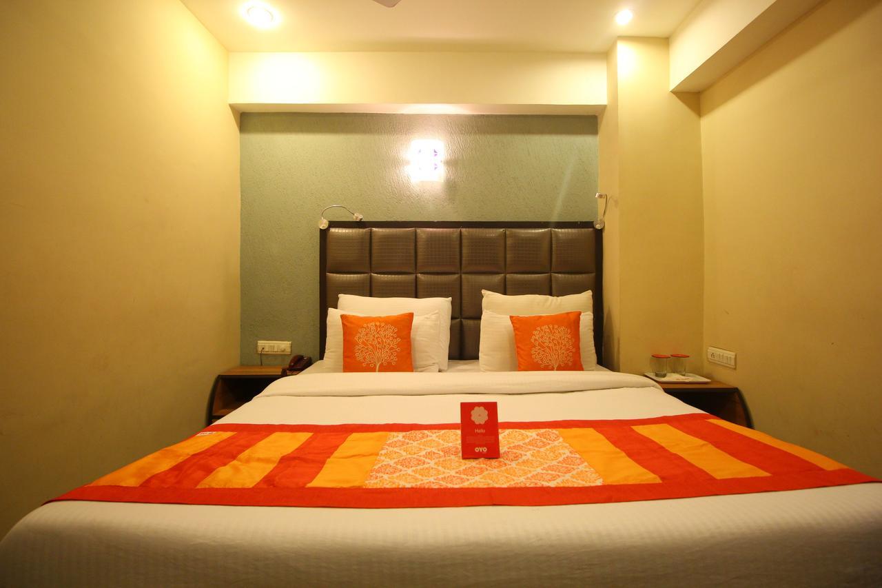 Hotel Oyo 8786 Maan Residency Ahmedabad
