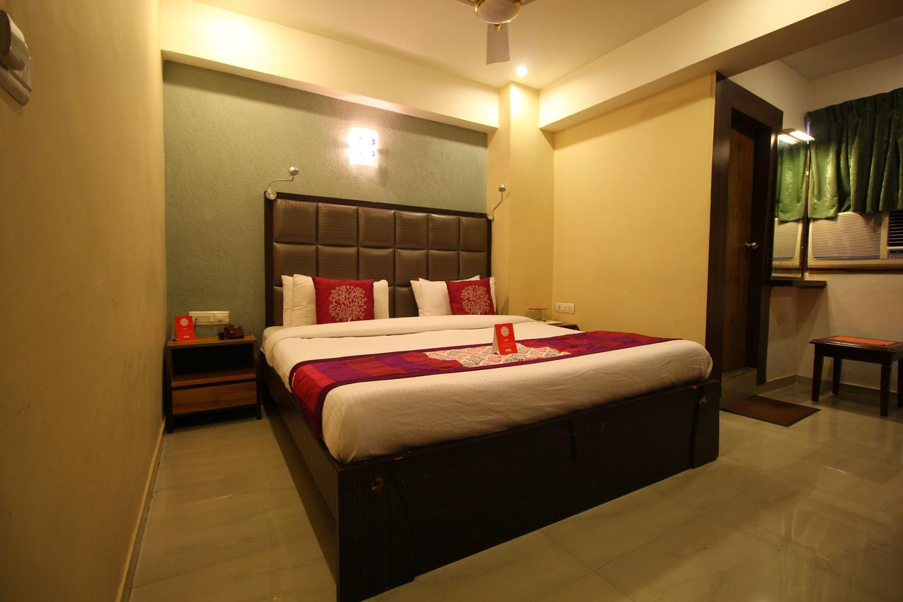 Hotel Oyo 8786 Maan Residency Ahmedabad