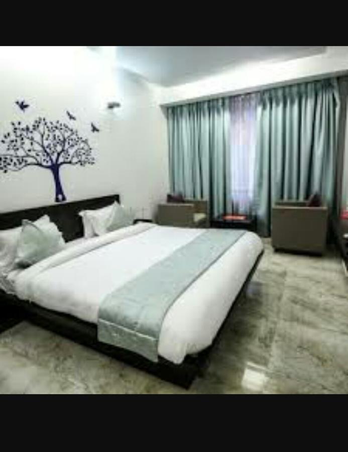 Maple Hotel 2*