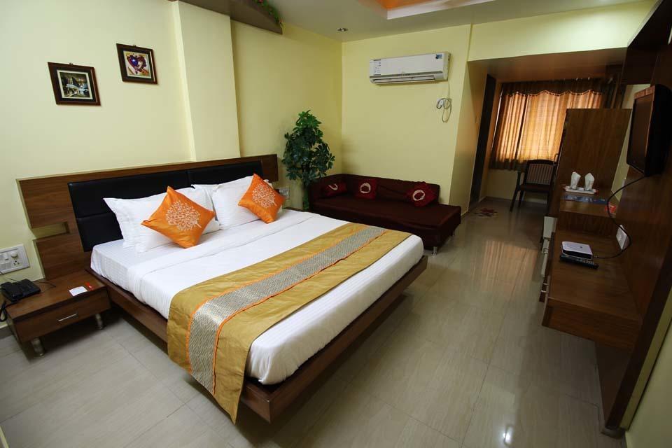 Ratnadeep Hotel Ahmedabad