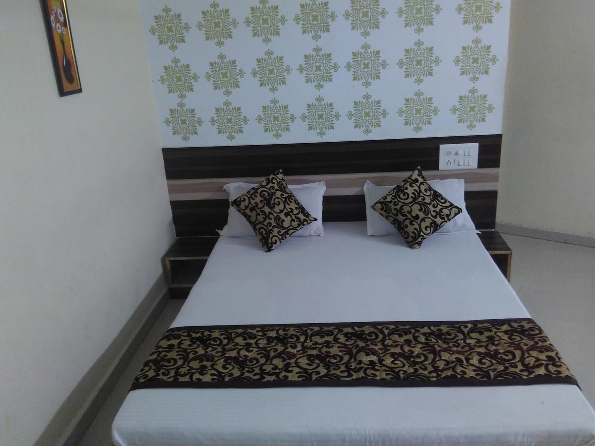 Prince Palace Hotel *