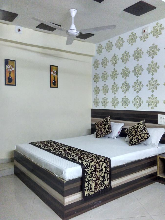 Hotel Prince Palace Ahmedabad