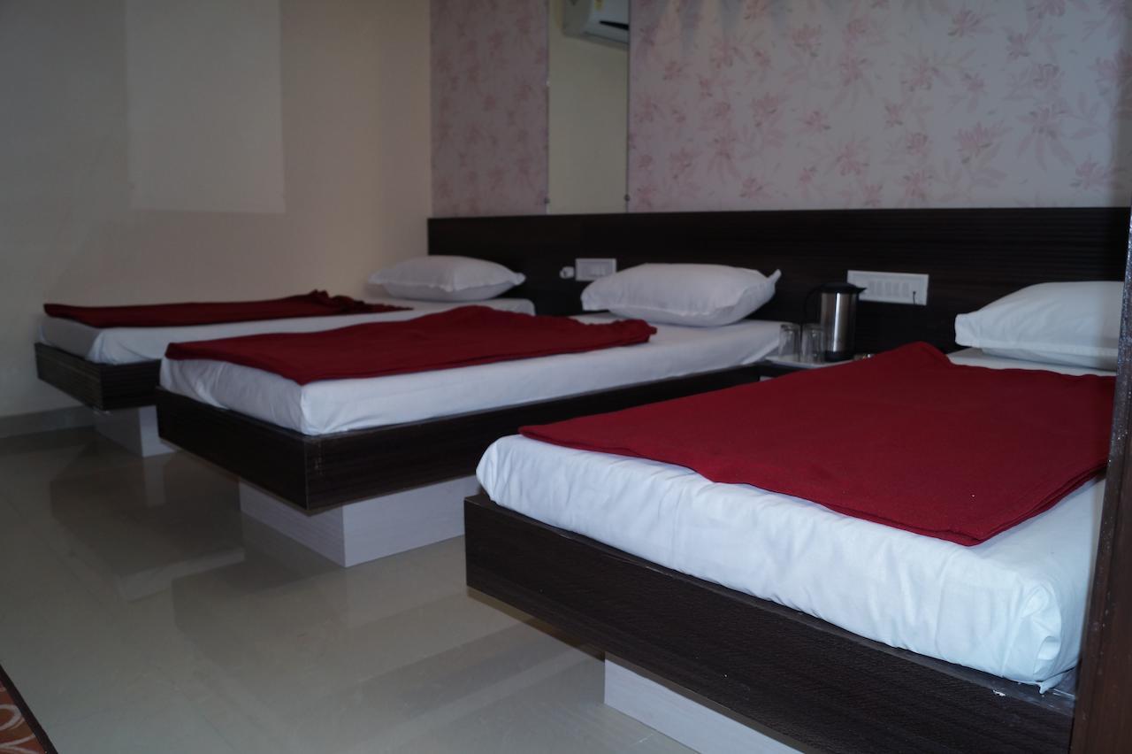 Shree Akshar Restaurant And Hotel