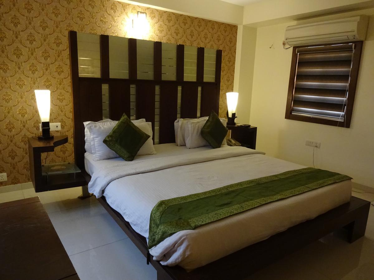 Treebo Paradise 3* Ahmedabad