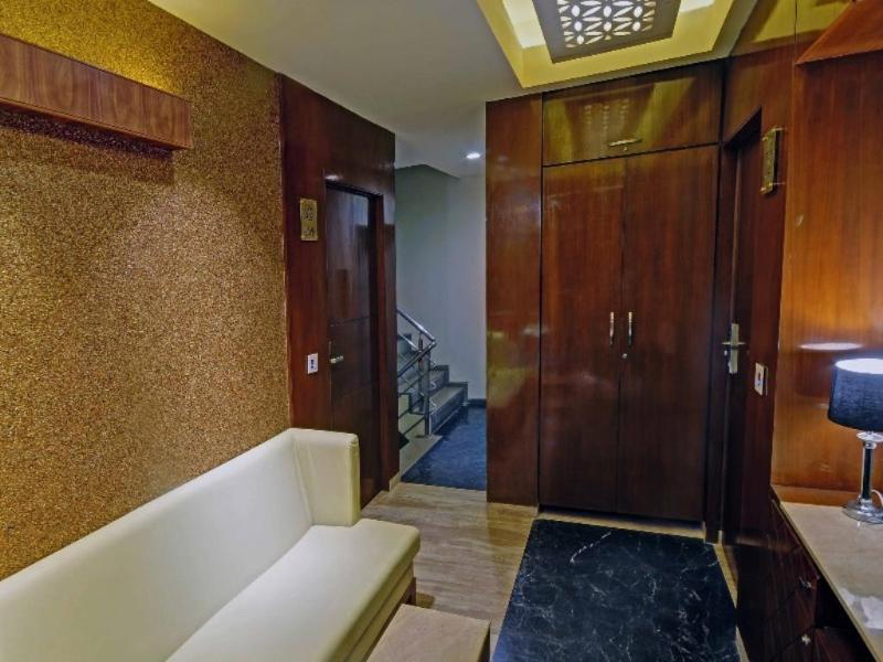 Fabhotel Kyra - Near Airport Road Ahmedabad