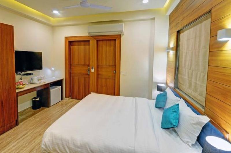 Fabhotel Kyra - Near Airport Road Hotel 4*