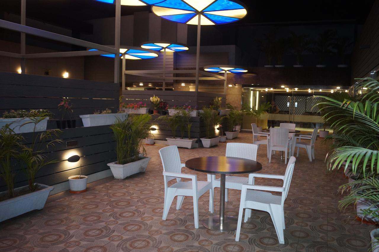 Hotel O Ellis Ahmedabad