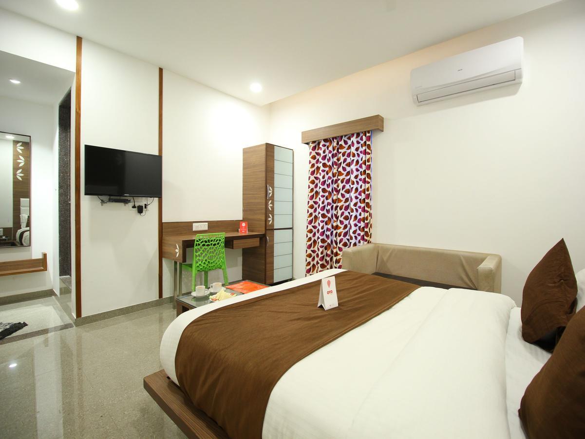 Hotel Salute Ahmedabad