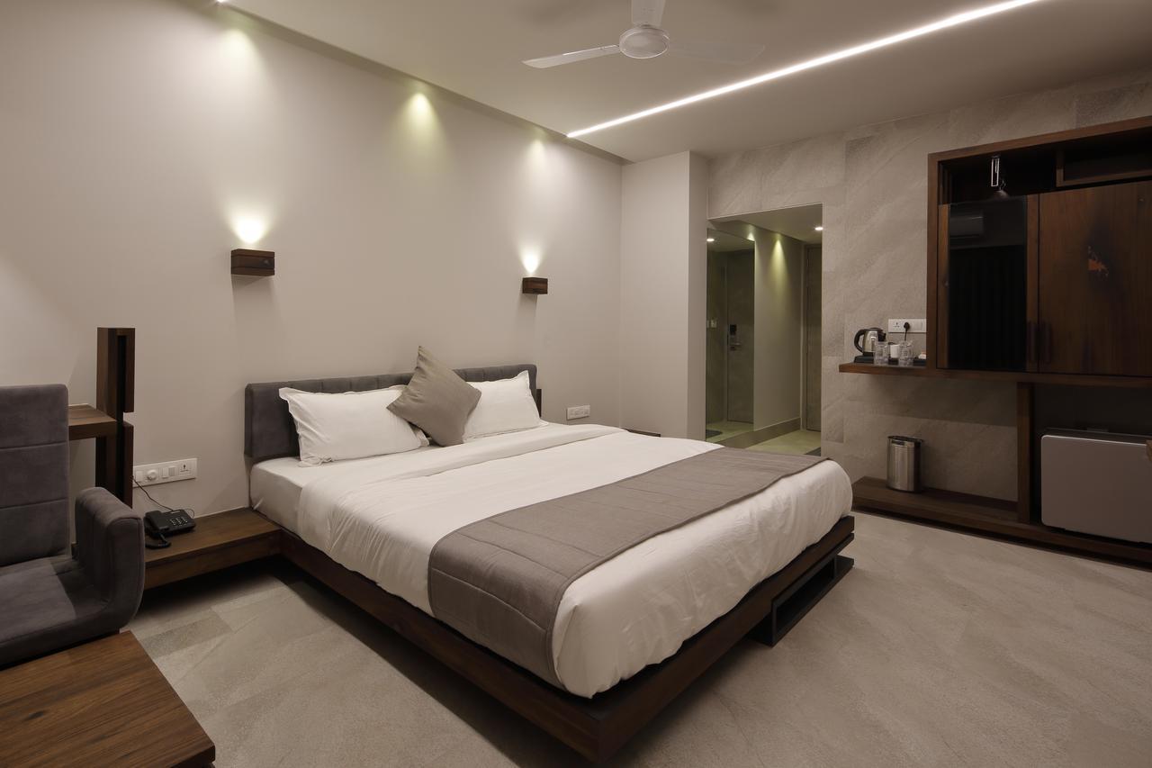 Hotel Carrefour Ahmedabad