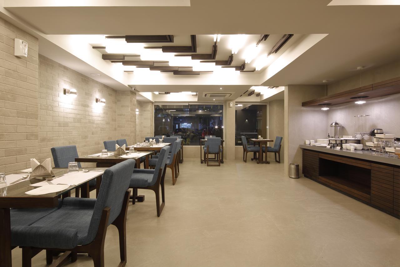 Hotel Carrefour Ahmedabad