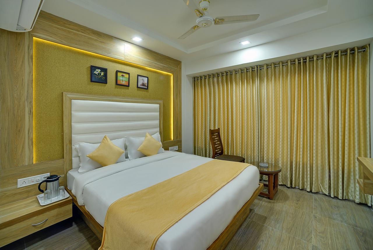 Rudra Royale 2*