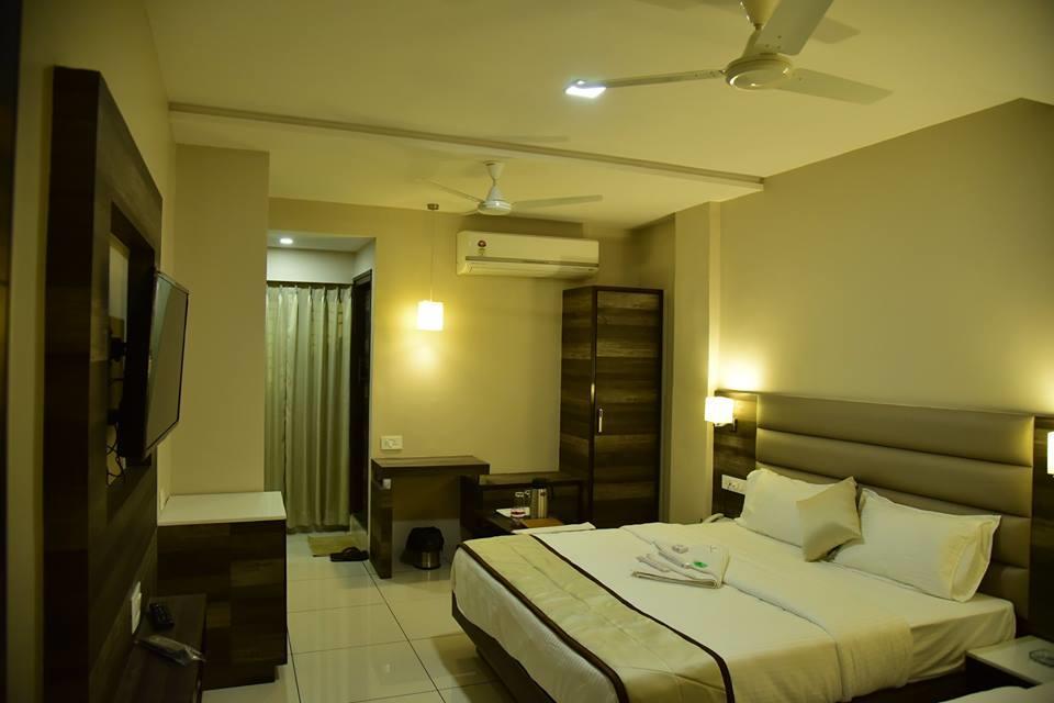 Hotel Ahmedabad Inn Hotel 2*