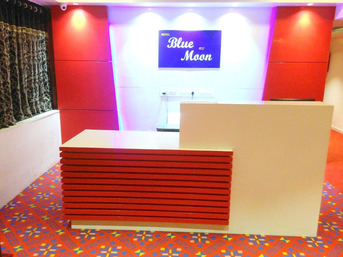 Blue Moon By Sky Hotel Ahmedabad