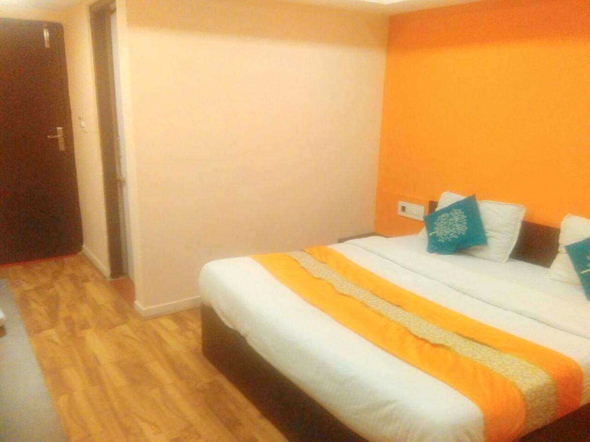 Blue Moon By Sky Hotel 3*