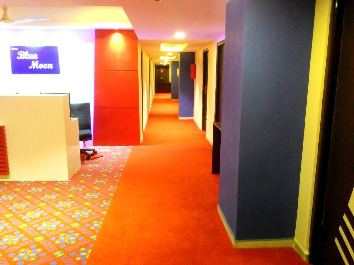 Blue Moon By Sky Hotel Ahmedabad