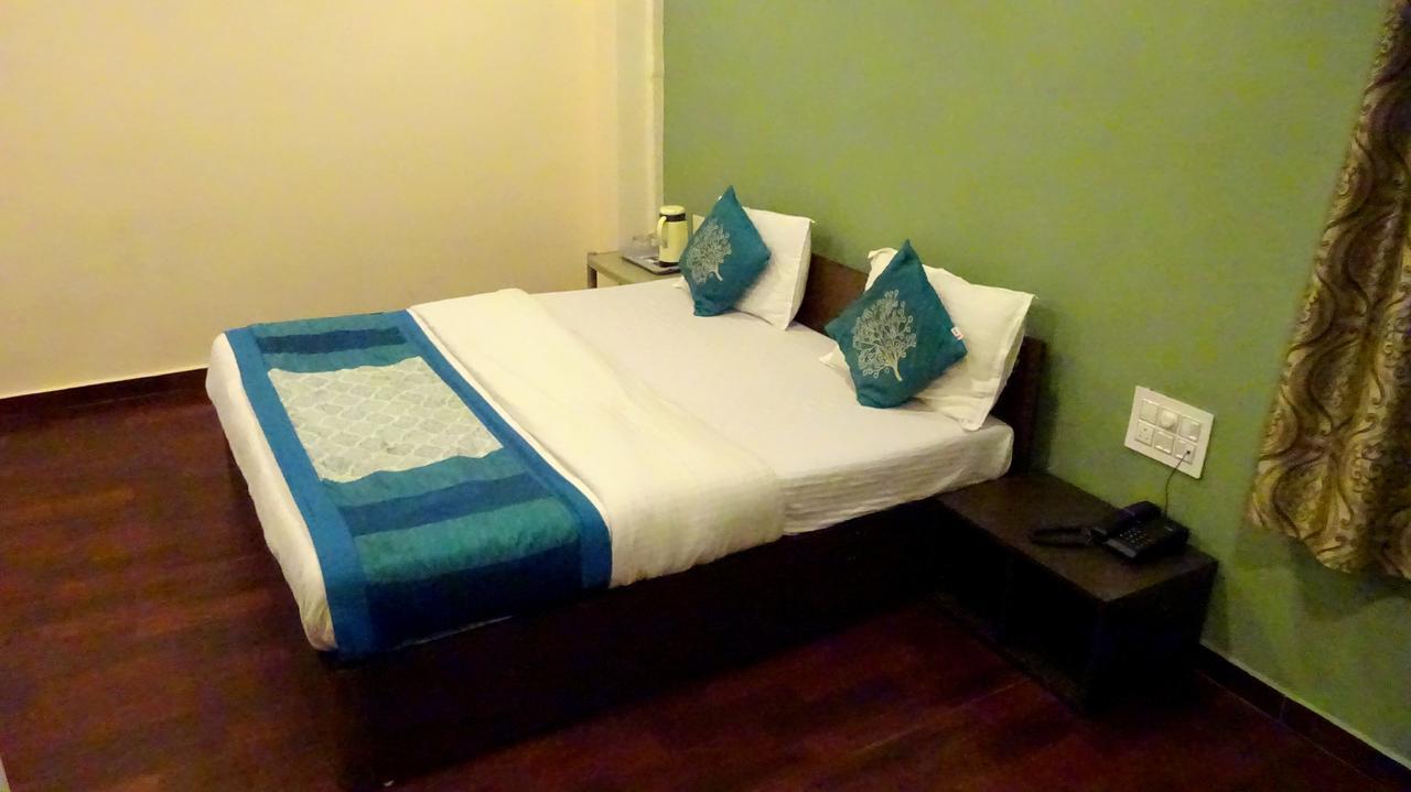 Blue Moon By Sky Hotel 3*