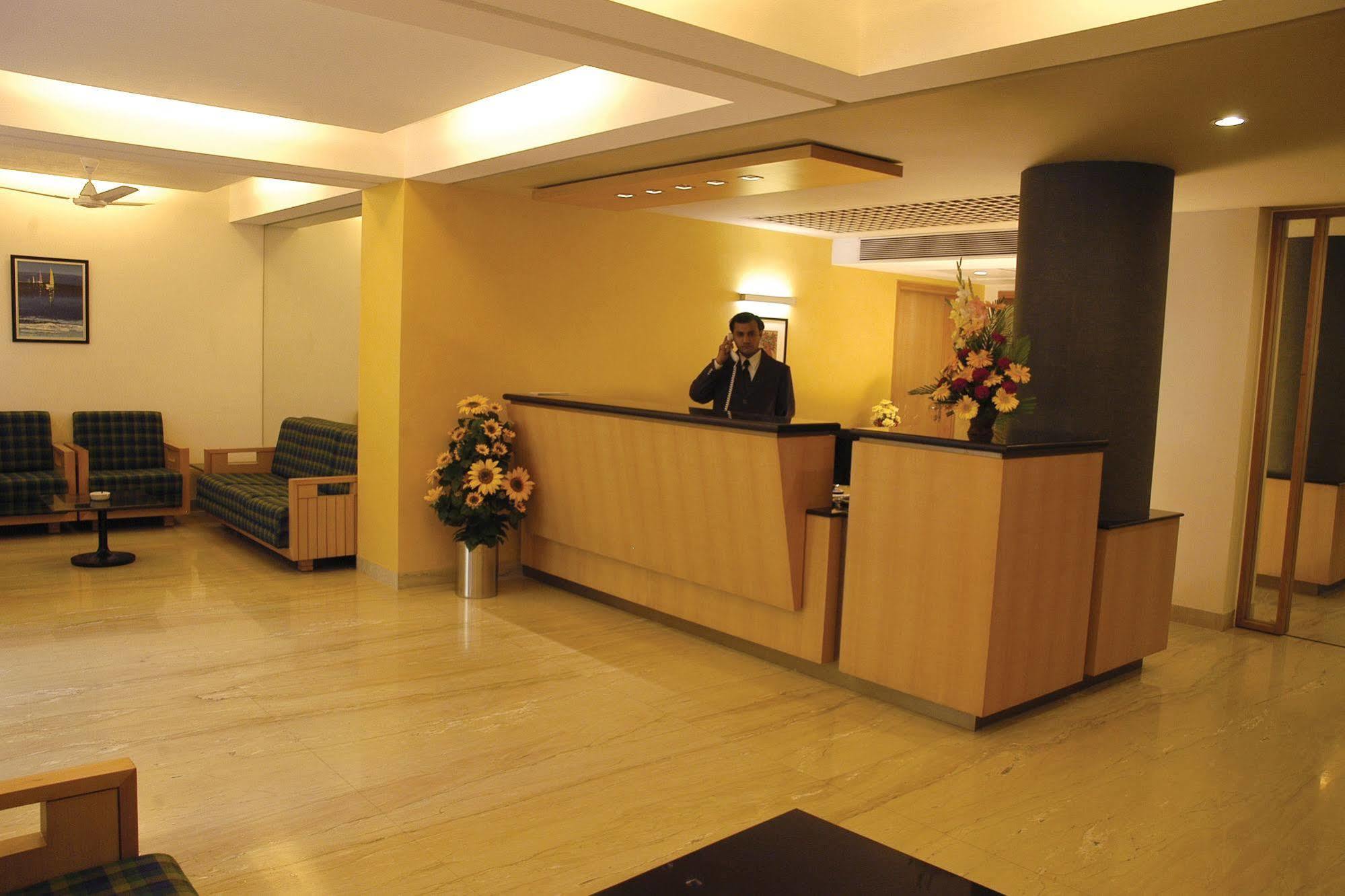 Hotel Skylon Ahmedabad