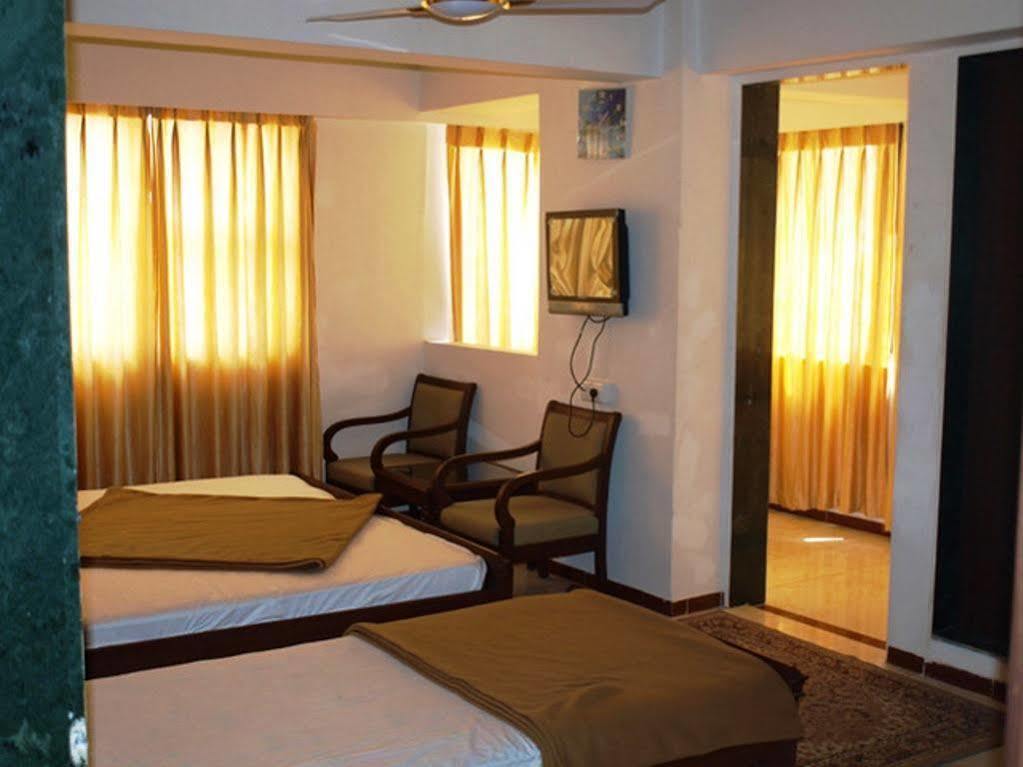 Hotel Airport Residency 2*