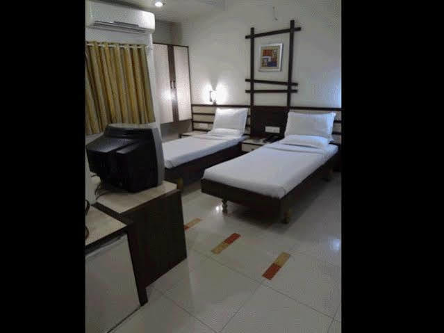 Hotel Airport Residency 2*